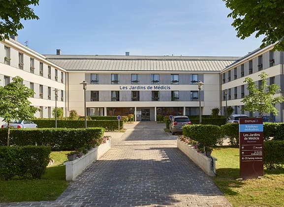 Les Jardins de Médicis Provins un Ehpad exploité par DomusVi à Soisy-Sur-Seine 