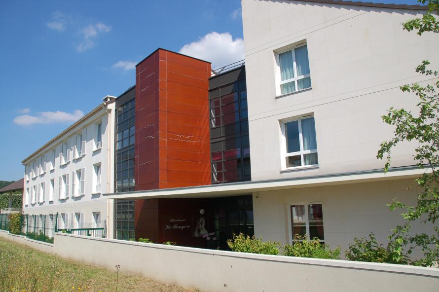 La Bruyère un Ehpad exploité par Domidep à Rueil-Malmaison