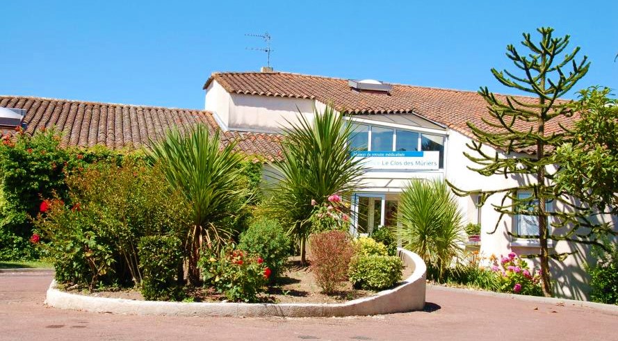 Le Clos Des Mûriers un Ehpad exploité par DomusVi à Barzan