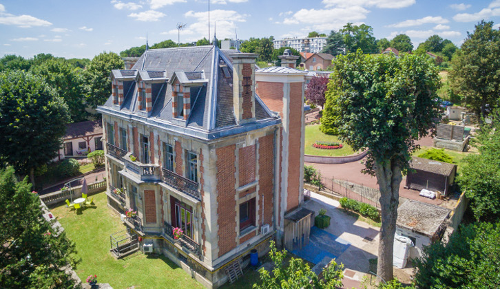 Henri Laire un Ehpad exploité par DomusVi à Ablon-sur-Seine 