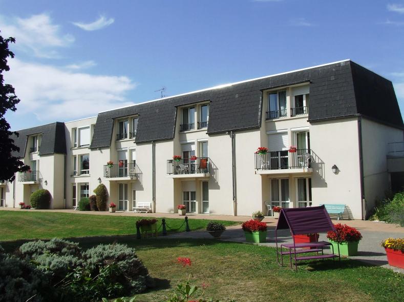 Résidence Les Lys un Ehpad exploité par DomusVi à Précy-sur-Oise 