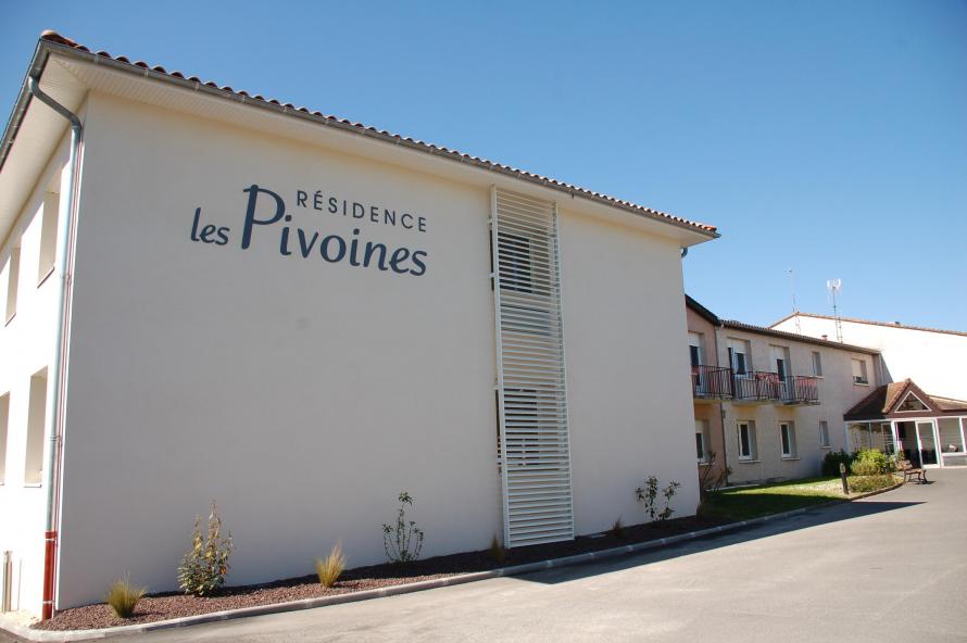 Les Pivoines un Ehpad exploité par Emeis à L'Isle-d'Espagnac