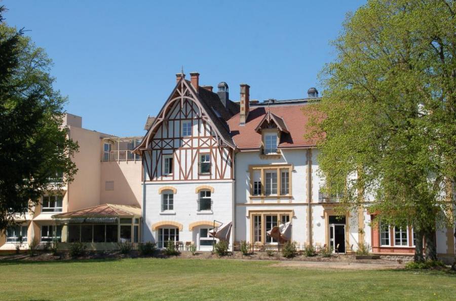 Le Domaine du Château un Ehpad exploité par Pavonis Santé à Paray-le-Monial 