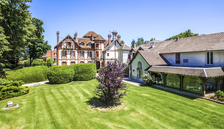 Résidence de Chantemerle un Ehpad exploité par DomusVi à Maisoncelles-en-Brie 