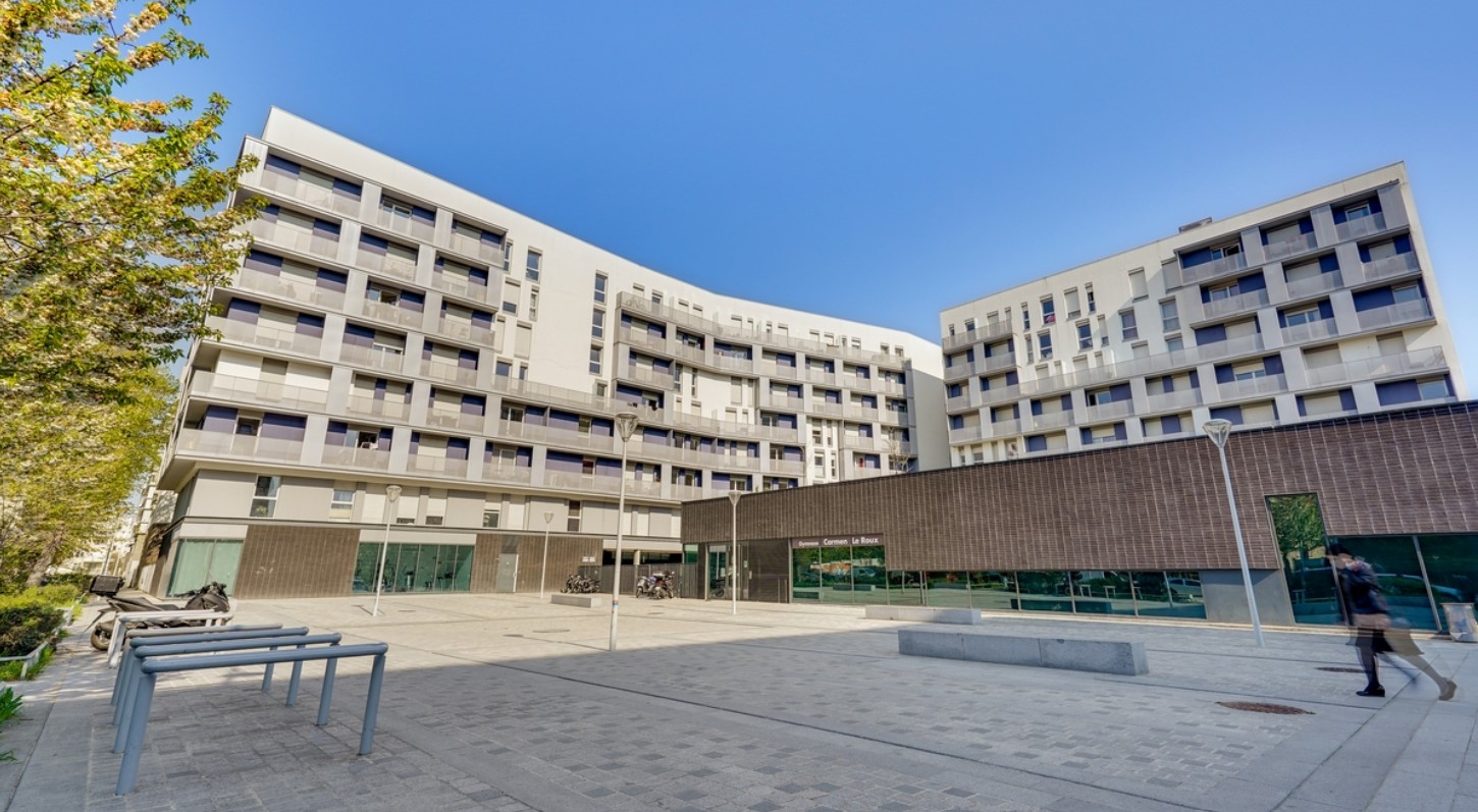 Val de Bièvre une  exploitée par Logifac (OHLE) à Gentilly 