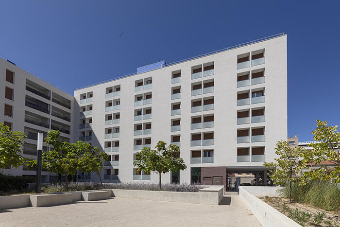 Castellane une  exploitée par Studélites à Marseille 
