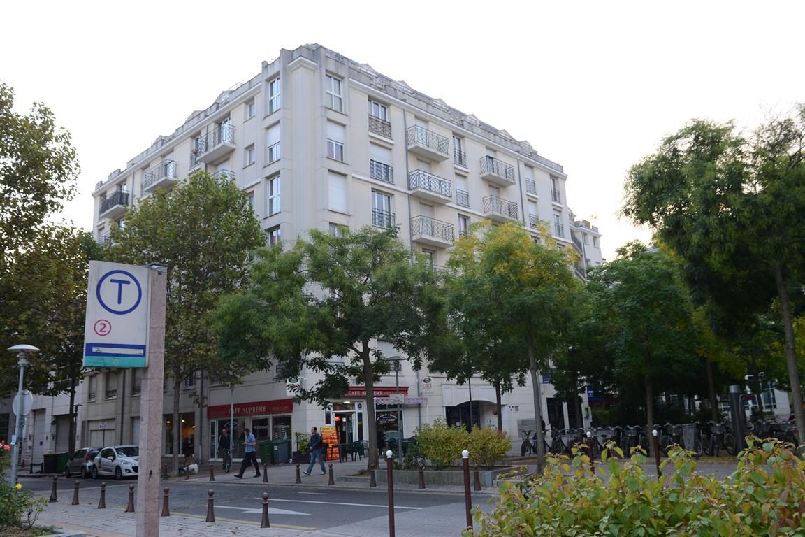 Le Rousseau une  exploitée par Studélites à Issy-les-Moulineaux 