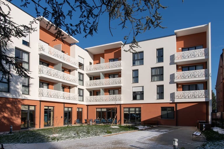 Les Notes Florales une Résidence Seniors exploitée par Domitys à Combs-la-Ville 