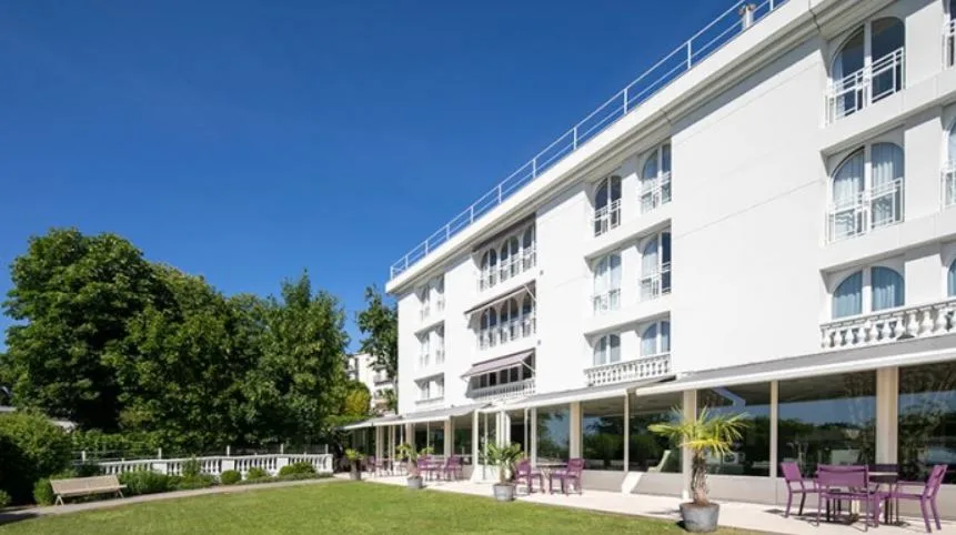 Villa d'Épidaure un Ehpad exploité par LNA Santé (Le Noble Age) à La Celle-Saint-Cloud 