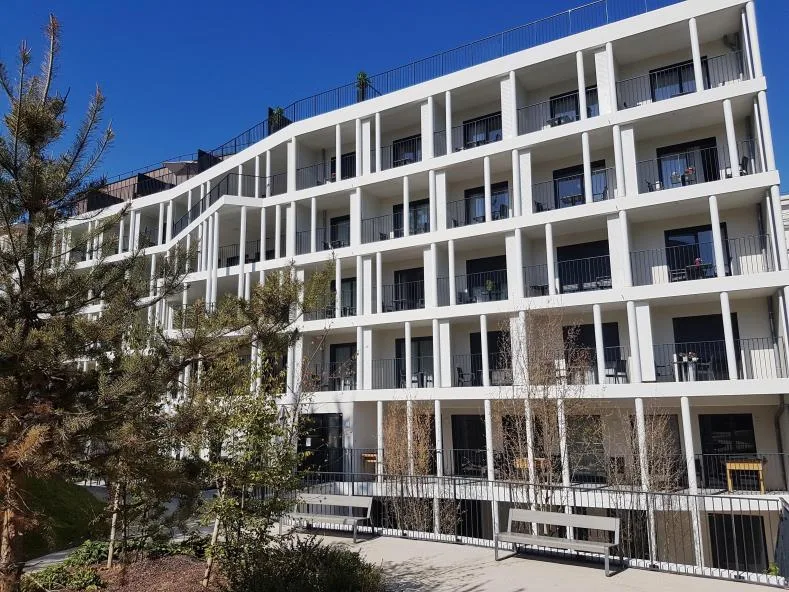 Castel Voltaire Châtillon exploité par Clariane (Korian)