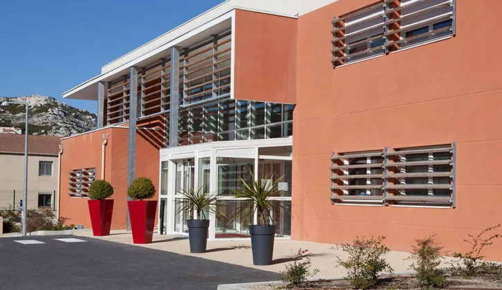 Résidence La Carrairade un Ehpad à la revente exploité par DomusVi à Le Rove