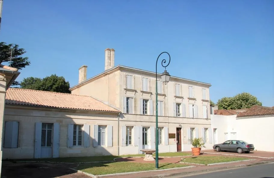 La Chênaie un Ehpad à la revente exploité par DomusVi à Saint-Ciers-sur-Gironde