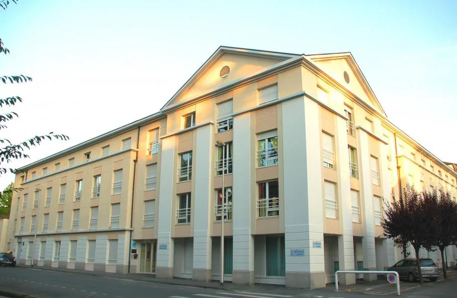Le Carmel un Ehpad à la revente exploité par Clariane (Korian) à Tarbes