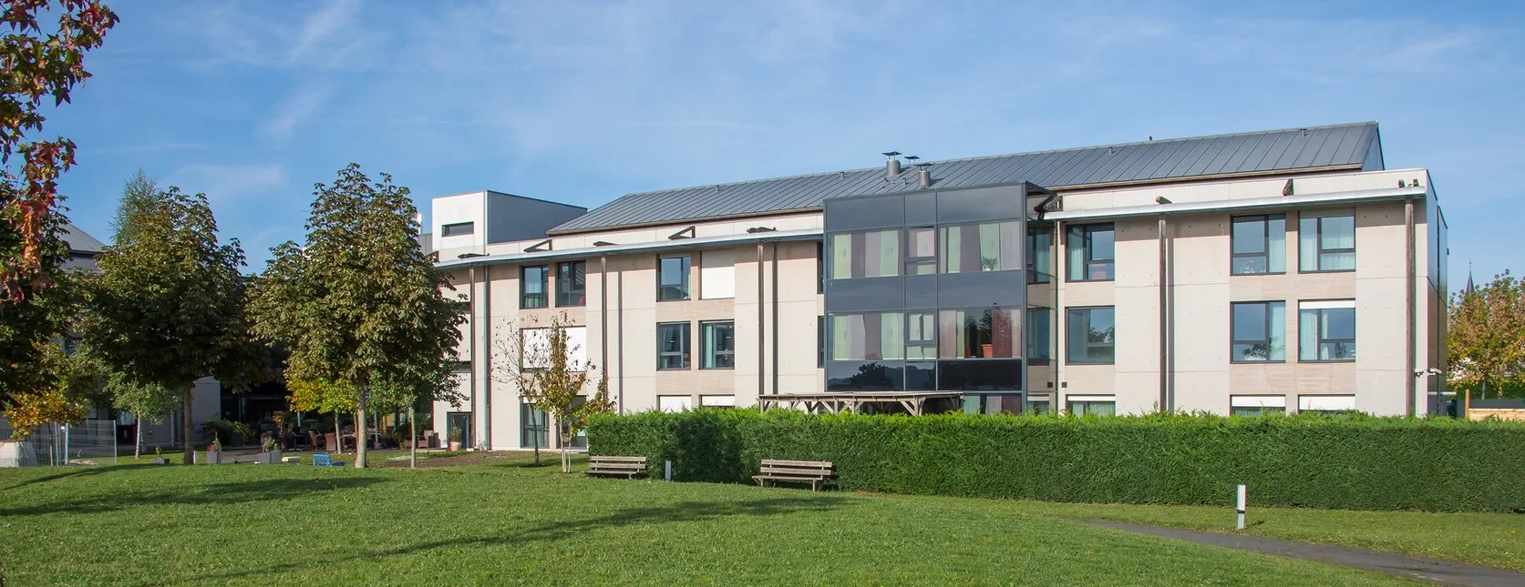 Résidence le Parc des Mauves un Ehpad exploité par Omeris à Huisseau-sur-Mauves 