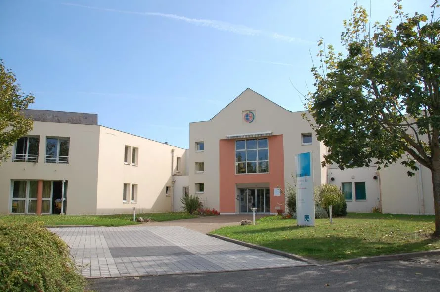 Le Plessis un Ehpad à la revente exploité par Clariane (Korian) à La Riche