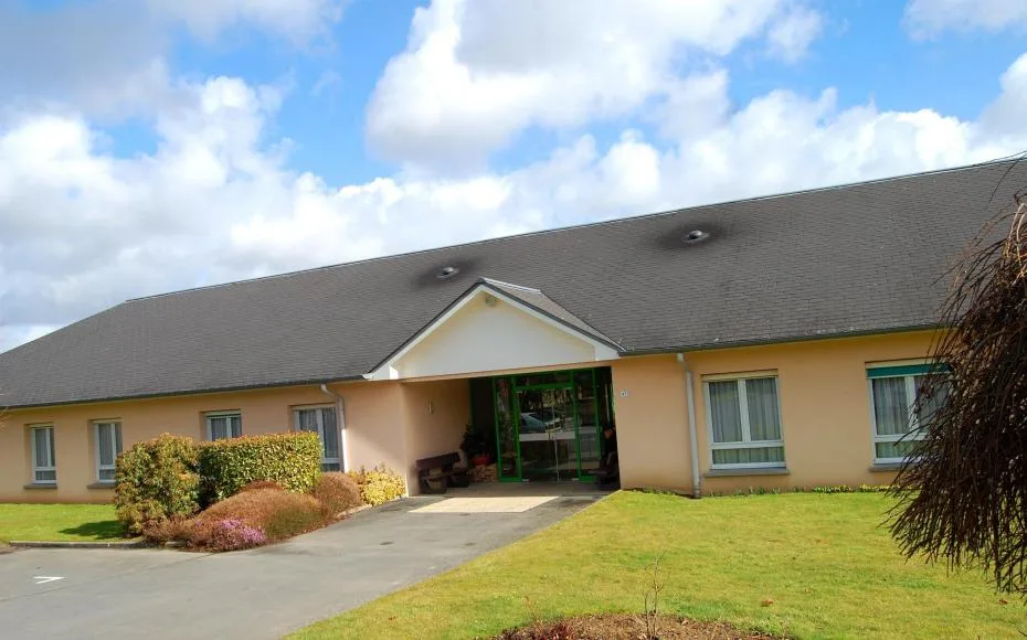Les 4 Saisons un Ehpad à la revente exploité par Domidep à Tessy-Bocage