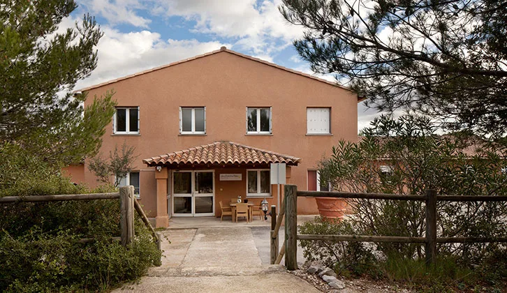 Les Portes de Nîmes un Ehpad à la revente exploité par DomusVi à Poulx