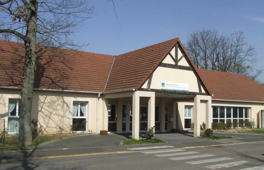 Parc aux Chênes Cesson exploité par Clariane (Korian)
