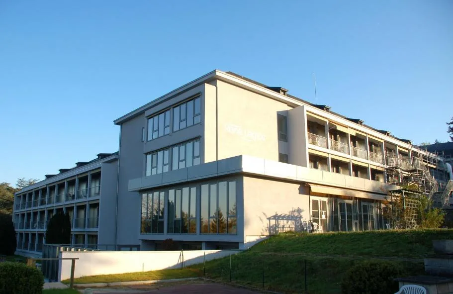 Résidence René Legros un Ehpad à la revente exploité par Emeis (Orpea) à Dourdan