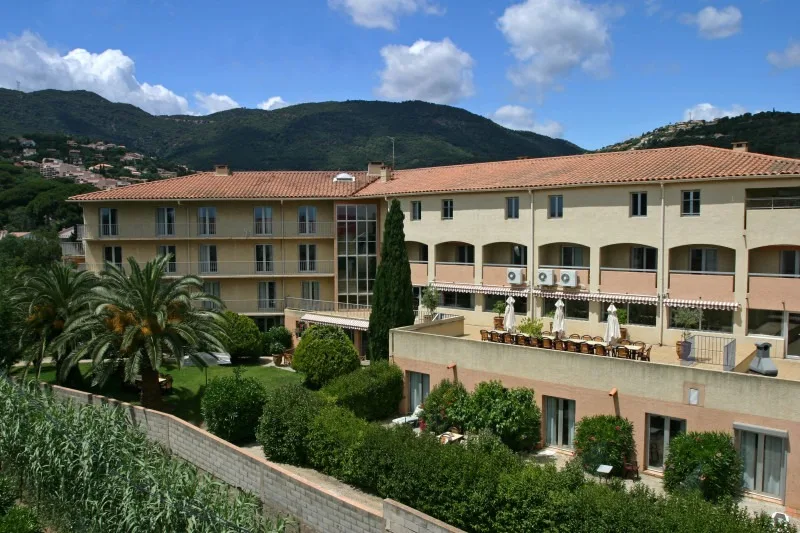 Le Bois Joli un Ehpad à la revente exploité par Emeis (Orpea) à Cavalaire-sur-Mer
