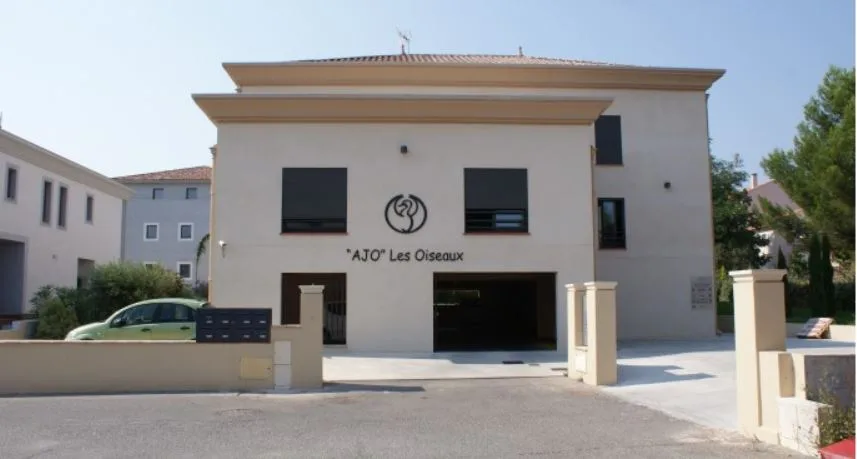 Institut médical Les Oiseaux un SMR (ex SSR) à la revente exploité par LNA Santé (Le Noble Age) à Sanary-sur-Mer