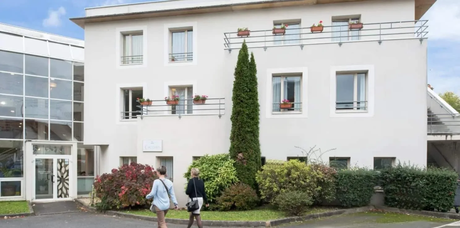 La Vallée Bleue un Ehpad exploité par Clariane à Saint-Amand-Montrond