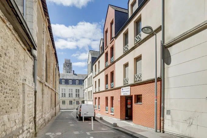 Corneille une résidence étudiante exploitée par Logifac (OHLE) à Rouen, 
