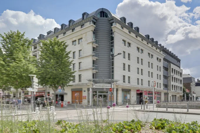 Louis Pasteur une résidence étudiante exploitée par Logifac (OHLE) à Rouen, 