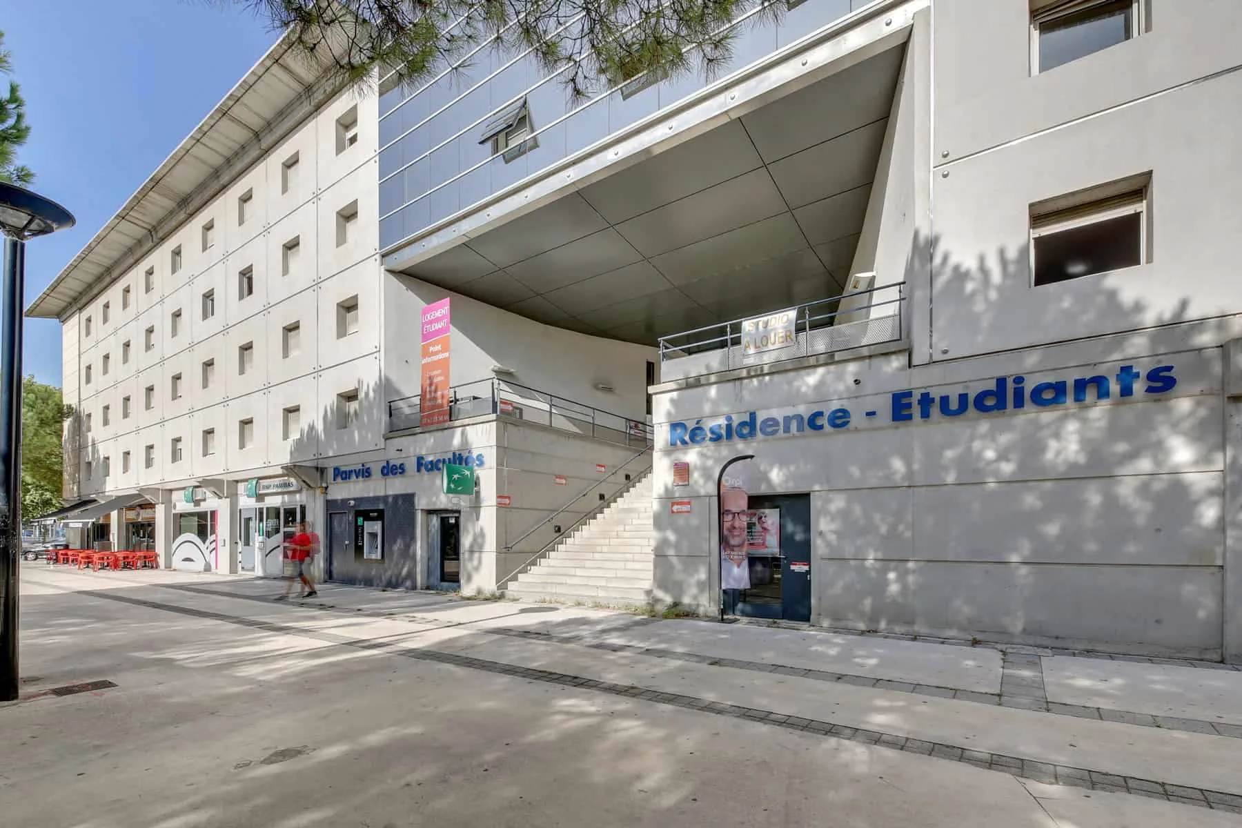 Parvis des Facultés une résidence étudiante exploitée par Logifac (OHLE) à Montpellier, 