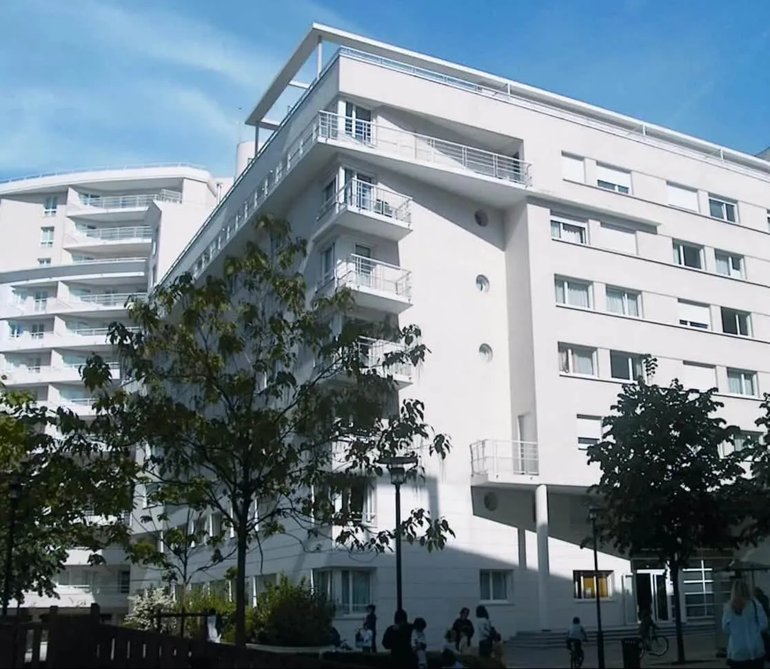 Studéa Léonard de Vinci une résidence étudiante exploitée par Studea à Courbevoie, 