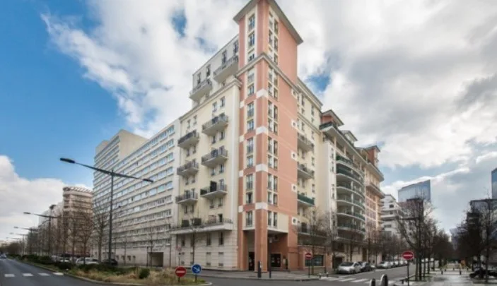 Studéa Lilas d'Espagne une résidence étudiante exploitée par Studea à Courbevoie, 