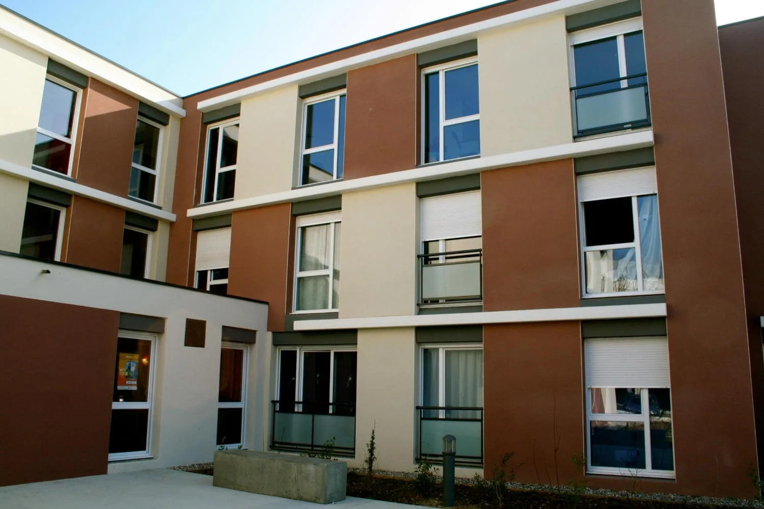 Porte des Alpes 2 une résidence étudiante exploitée par Studea à Bron, 