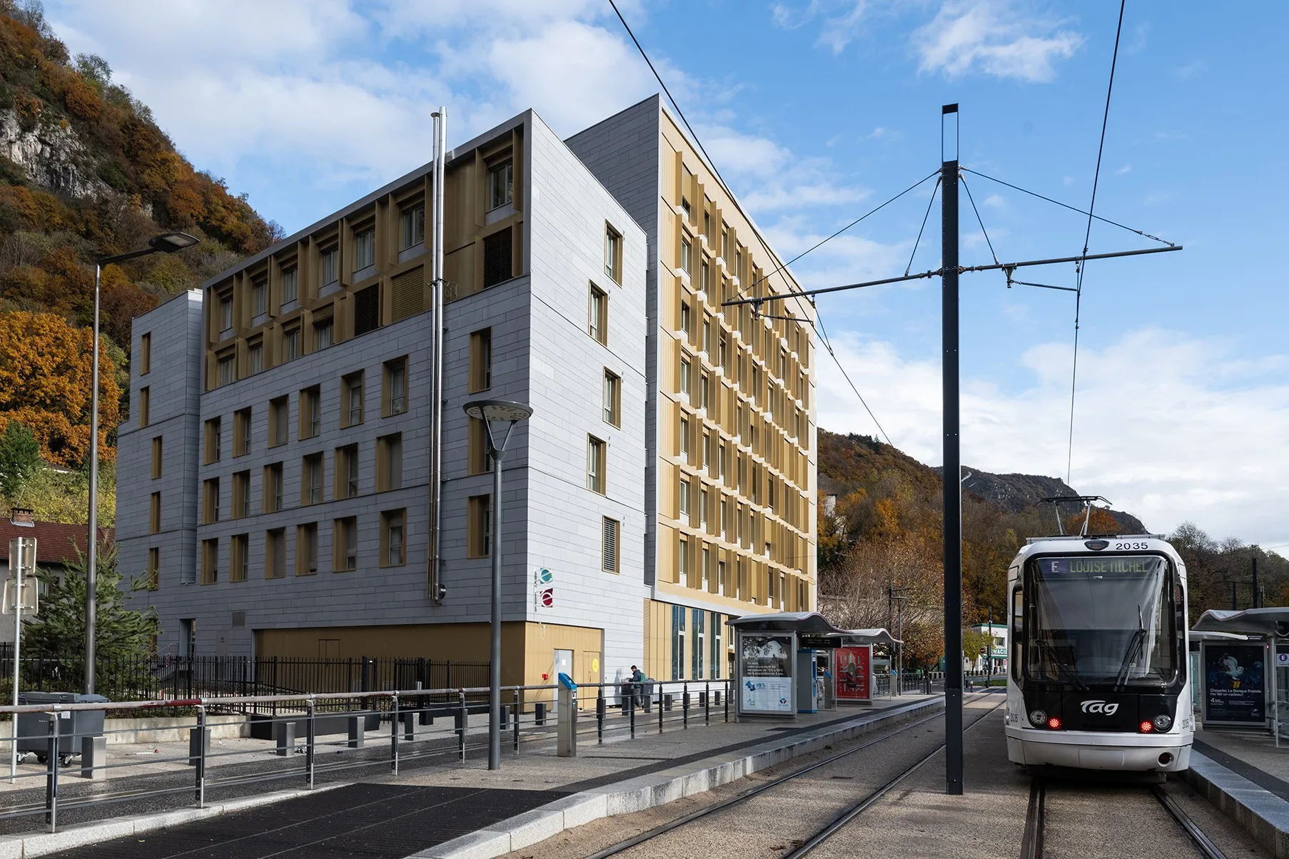 Time une  exploitée par UXCO (Suitetudes) à Grenoble 