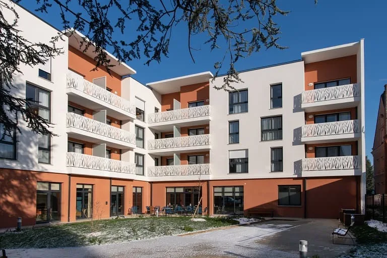 Les Notes Florales une Résidence Seniors exploitée par Domitys à Combs-la-Ville 