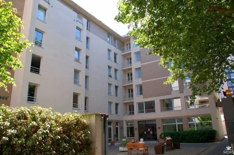 La Maison des Parents un Ehpad à la revente exploité par Colisee à Paris