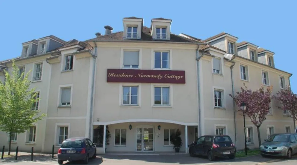 Normandy Cottage un Ehpad à la revente exploité par Emeis (Orpea) à Mandres-les-Roses