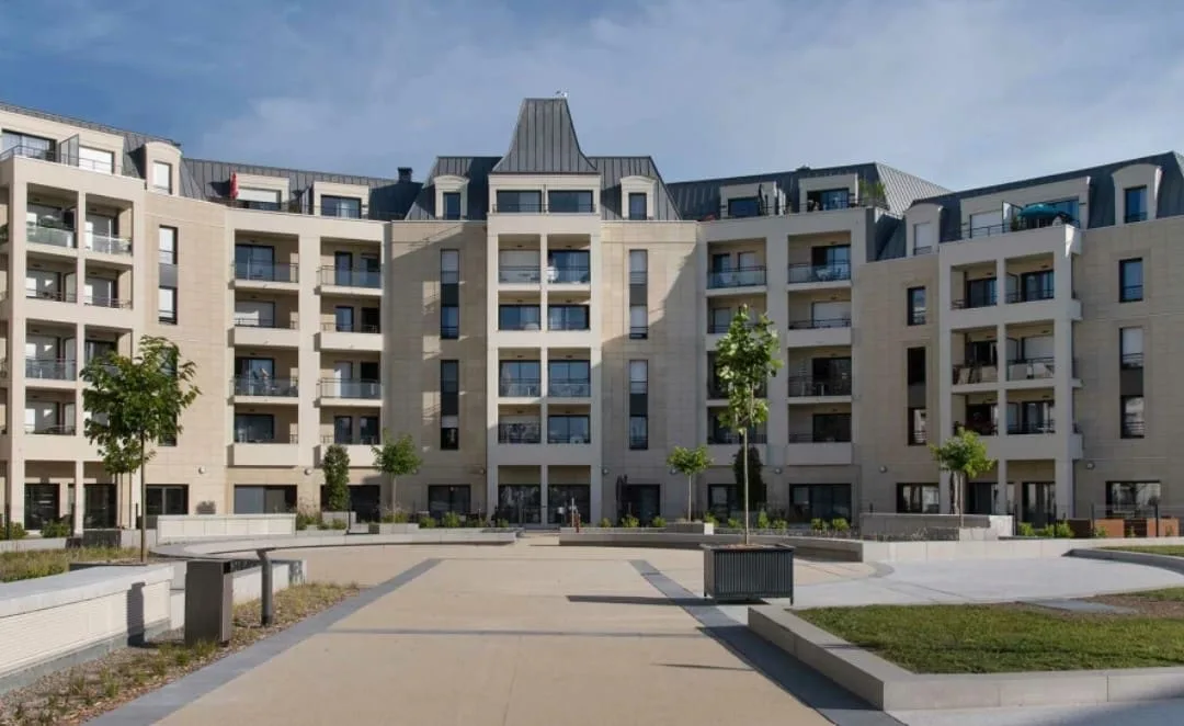 La Belle Époque une résidence seniors à la revente exploitée par Domitys à Dinard