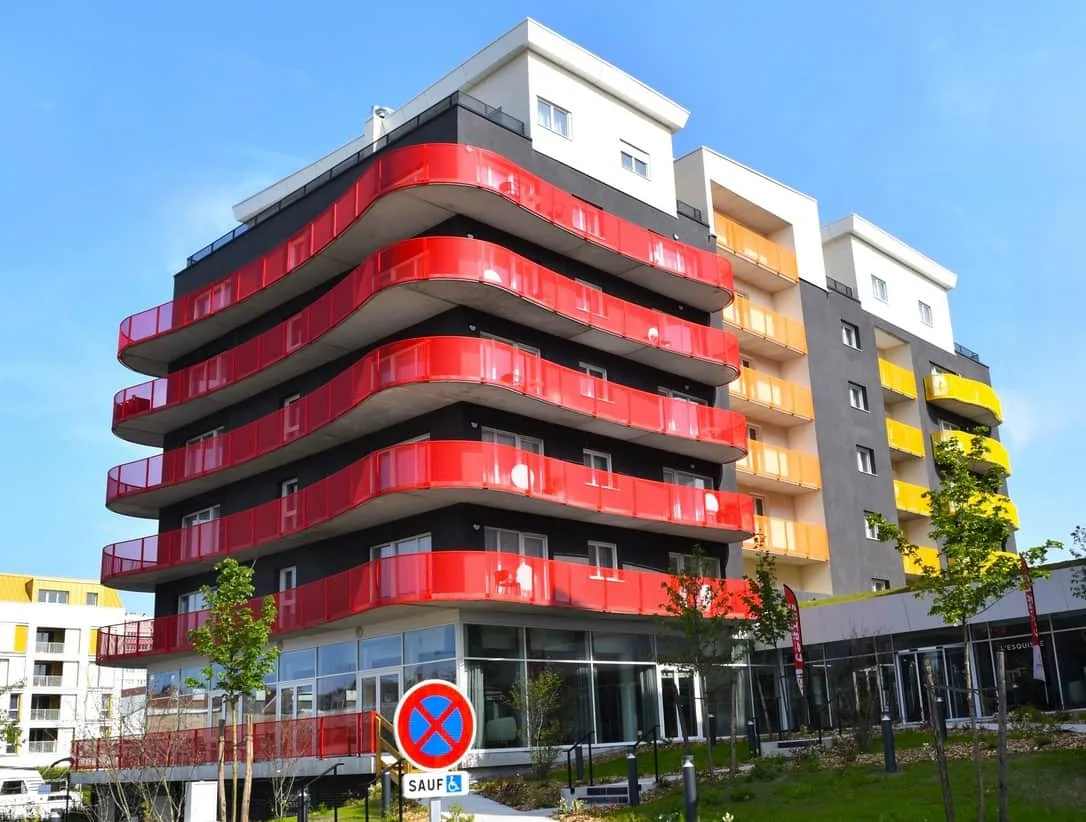 L'Esquisse une résidence seniors à la revente exploitée par Domitys à Valenciennes