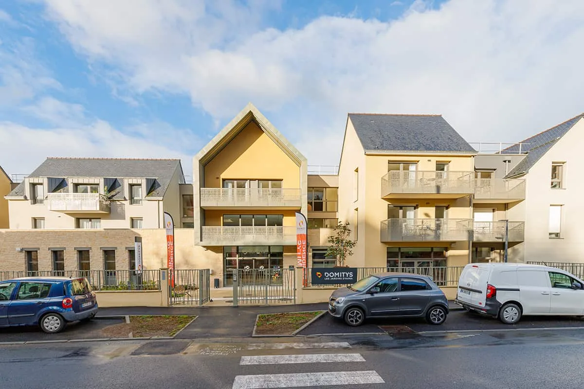 Les Jardins d'Ahna une résidence seniors à la revente exploitée par Domitys à Dinan