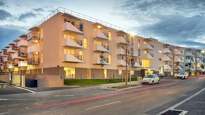 Les Lanternes Bleues une résidence seniors à la revente exploitée par Domitys à La Ciotat