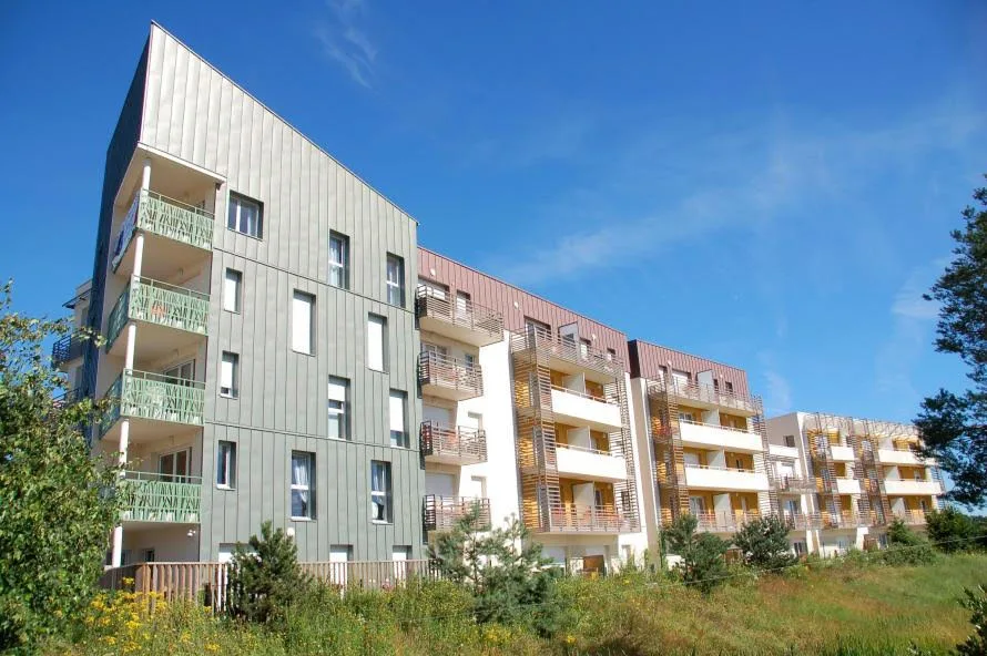 Rosa Gallica une résidence seniors à la revente exploitée par Domitys à Angers