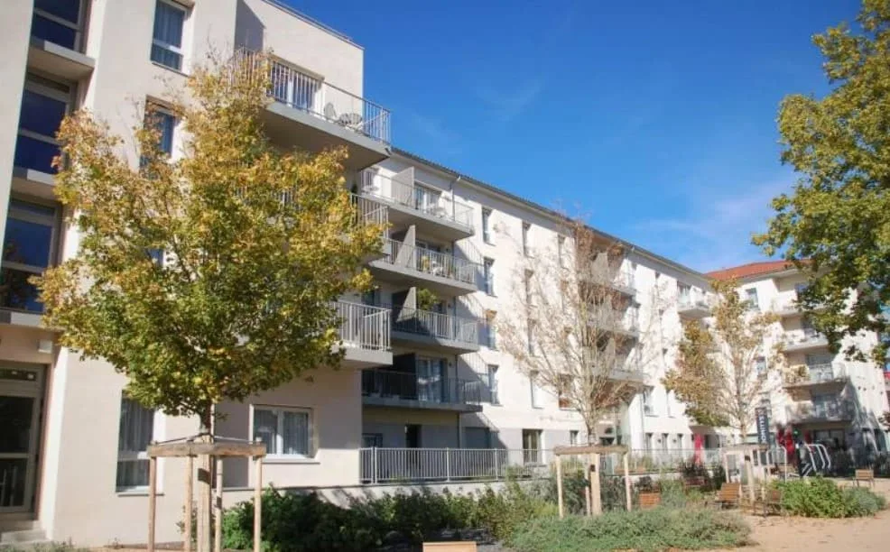 La Sardonne une résidence seniors à la revente exploitée par Domitys à Le Puy-en-Velay