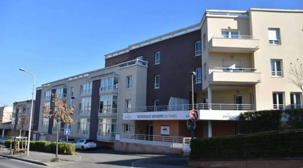Résidence du Parc une résidence seniors à la revente exploitée par Emera à Châtillon