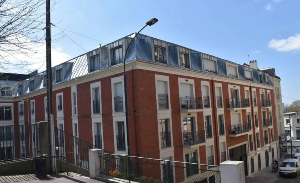 Le Clos Gambetta une résidence seniors à la revente exploitée par Stella à Le Raincy