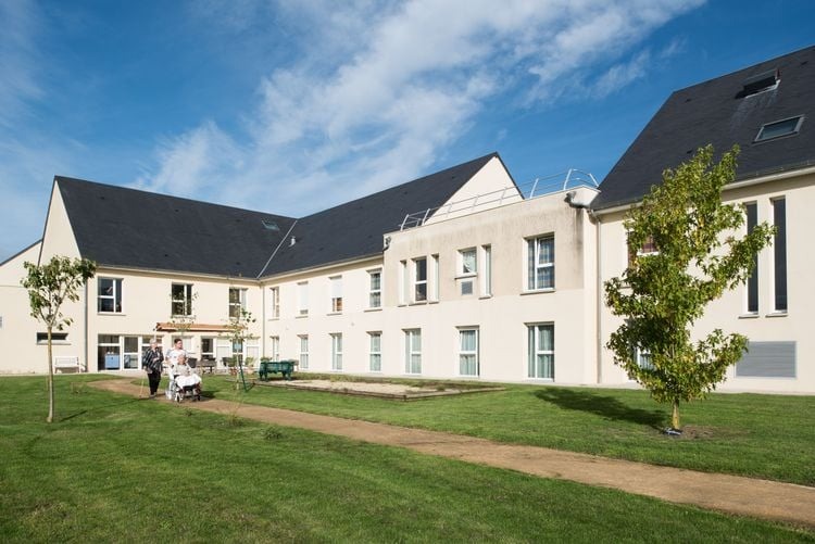 Clos du Mûrier un Ehpad exploité par Clariane (Korian) à Fondettes 