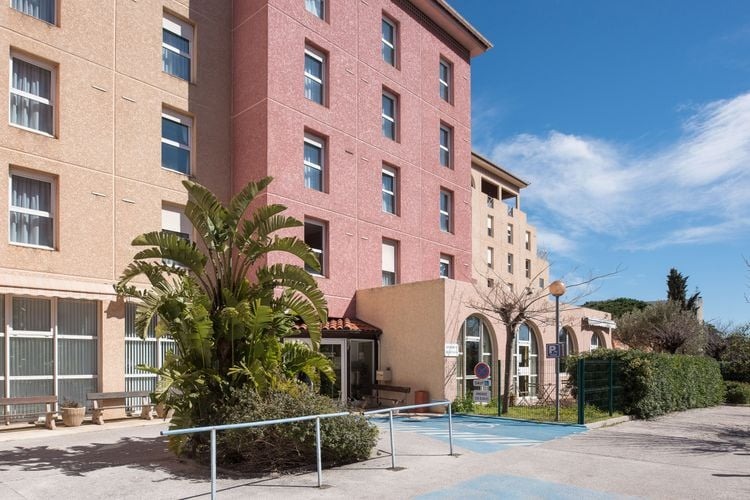Villa Eyras un Ehpad exploité par Clariane (Korian) à Hyères 