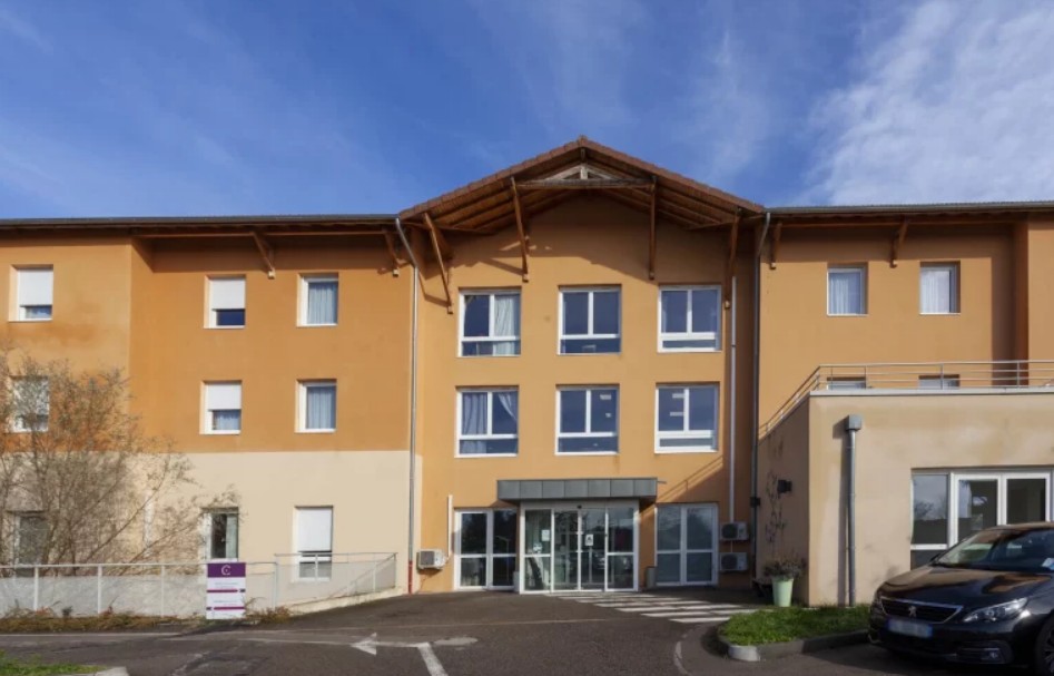 Les Améthystes un Ehpad à la revente exploité par Colisee à Béligneux