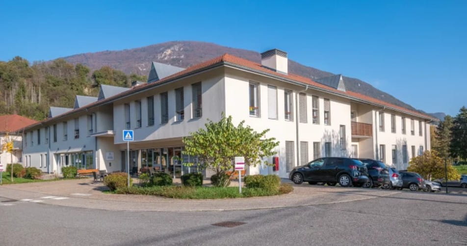 Ameyzieu un Ehpad à la revente exploité par Colisee à Talissieu