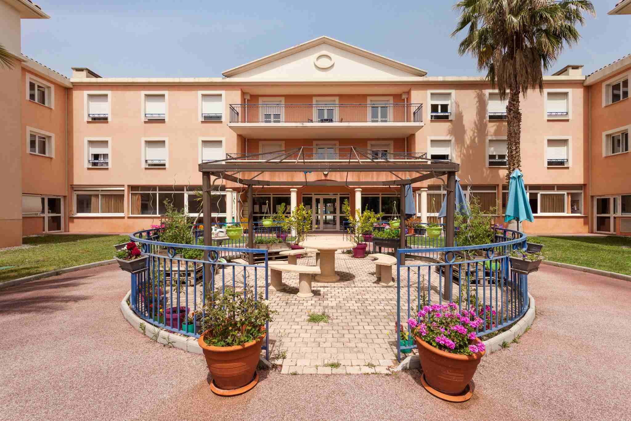 Val Soleil un Ehpad à la revente exploité par Colisee à Martigues