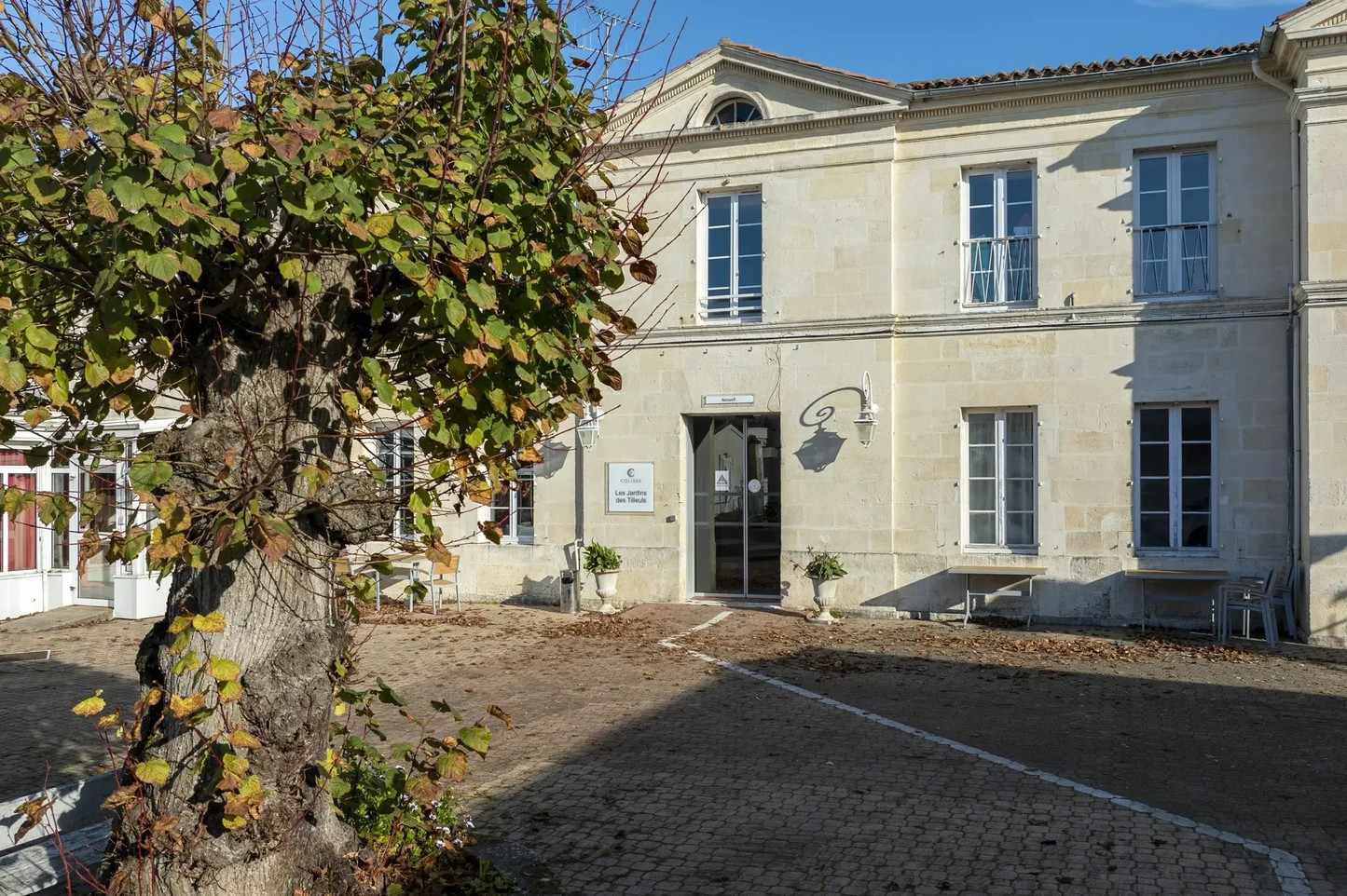Le Home Médocain un Ehpad à la revente exploité par Colisee à Arsac